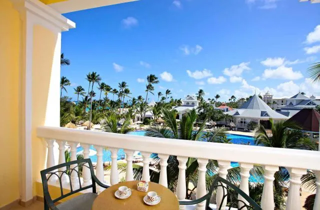 Luxury Bahia Principe Esmeralda All Inclusive suite balcon vue hotel